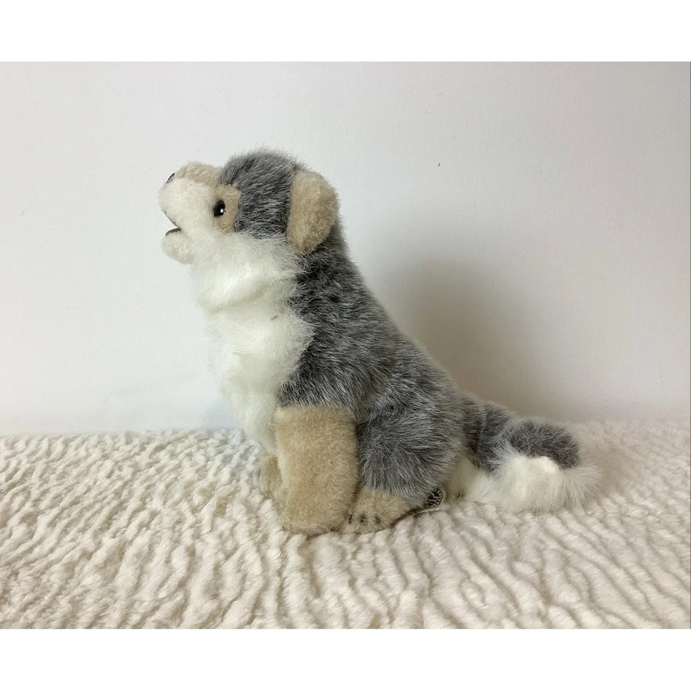 Defenders Of Wildlife Howling Wolf Plush Stuffed Animal Gray & Ivory EUC 9 Inch
